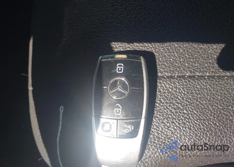 2019 Mercedes-Benz E 300 4Matic from USA, damaged, VIN WDDZF4KB2KA651970
